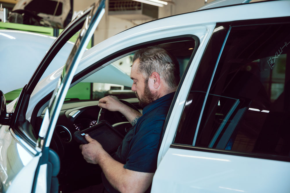 Having Difficulties Starting Your Car? It’s Probably Your Battery or Alternator